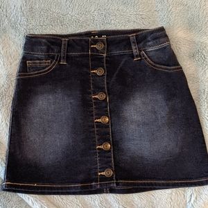 Girls denim skirt size 7/8